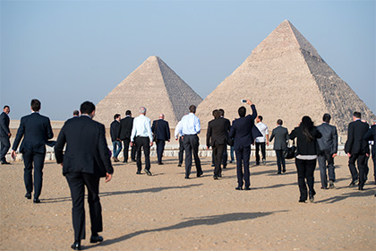 В Египте разрешили устраивать приватные вечеринки у пирамид