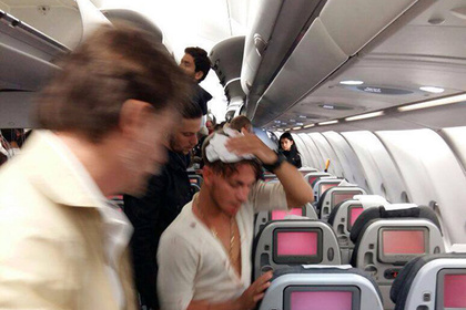 Появились фото пострадавших из-за турбулентности пассажиров Avianca