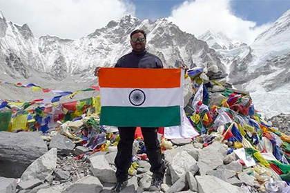 Семью из Индии заподозрили в подделке доказательств покорения Эвереста