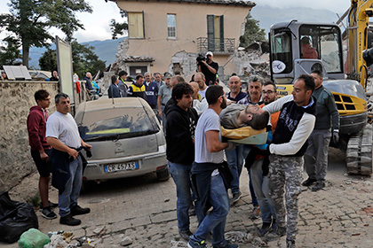 Число жертв землетрясения в Италии выросло до 22