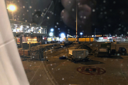 Пилот в аэропорту Амстердама случайно поднял тревогу о захвате заложников