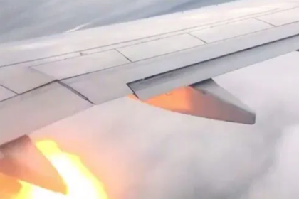 Пассажиры загоревшегося самолета попрощались с близкими и выжили